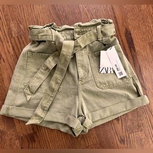 ZARA Paperbag Short - Army Green - Size 4